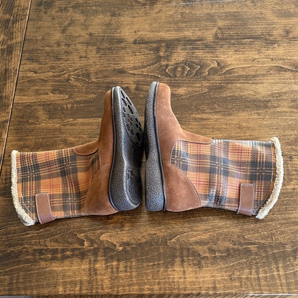 Naturalizer Women's Prima Brown Suede/Plaid Boots Size 7 - Picture 4 of 6